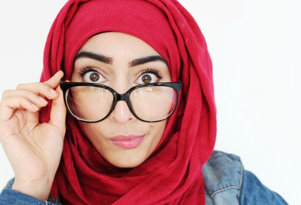 10 Things Only People Who Wear Glasses Understand