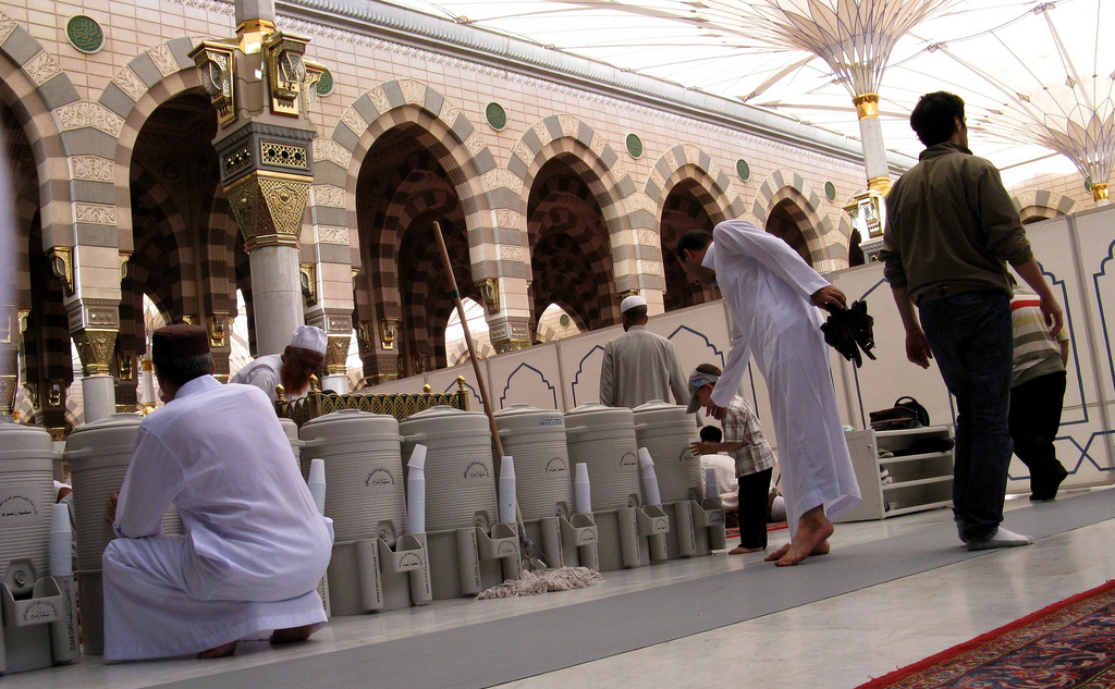 8 Incredible Facts About Aab E Zam Zam That You Should Know