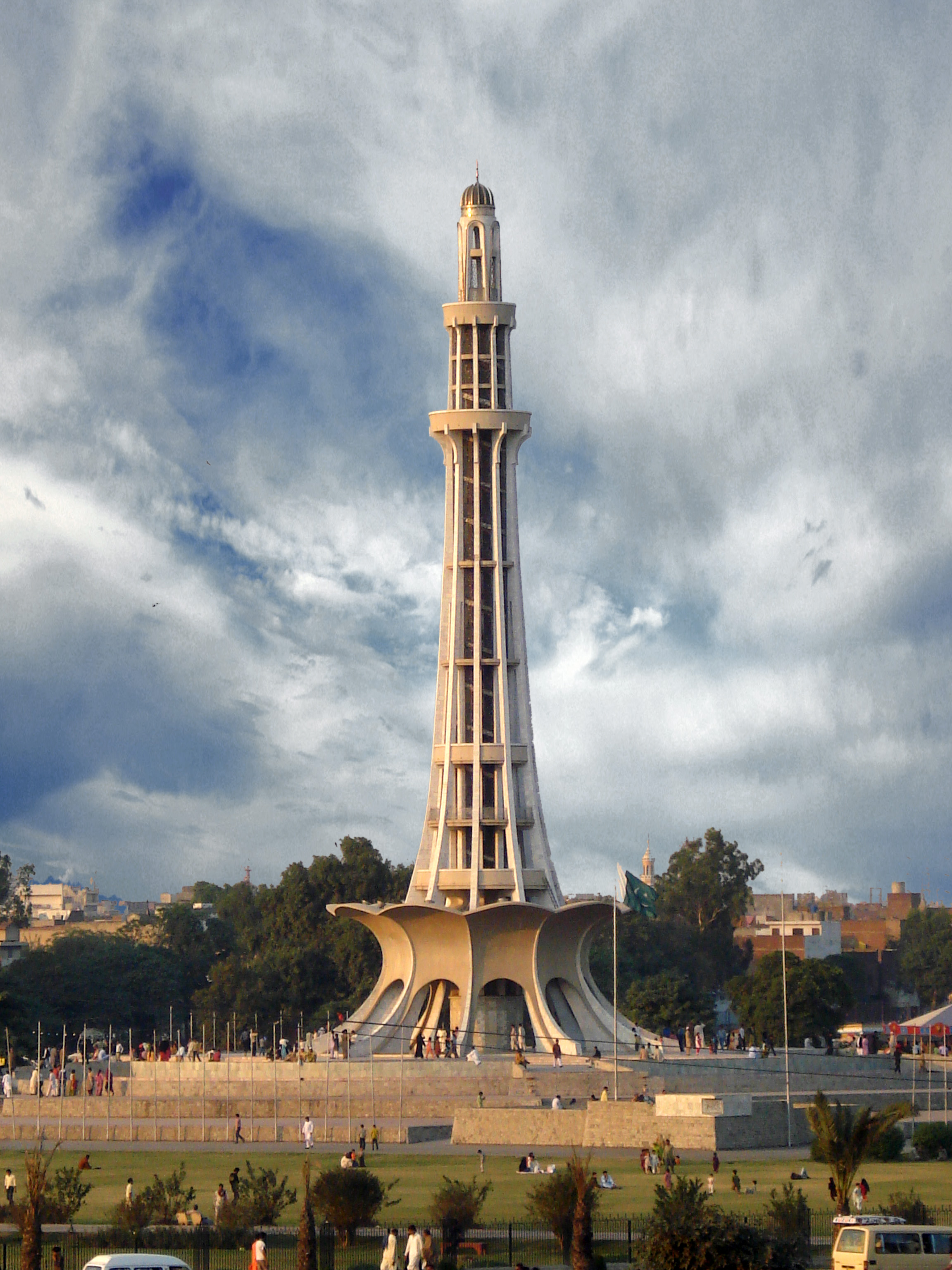 Top 10 Tourist Attractions of Punjab Pakistan - Parhlo.com