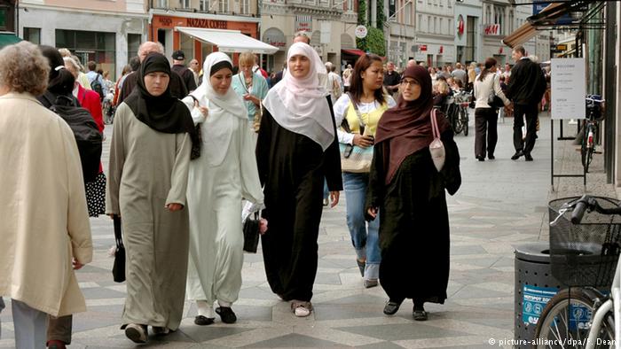 Islam has also Defined the Importance of Hijab for Men that needs much Attention