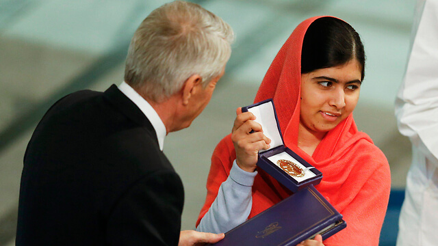 Someone just asked if Malala Yousufzai has a Boyfriend and People had the Best Answers!