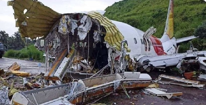 Pakistani People & Celebs Send Condolences Over Air India Plane Crash
