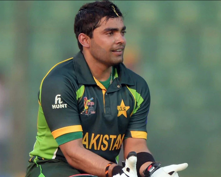 Poor Umar Akmal Receives Heavy Trolling As He Sets Off To The US & Asks ...